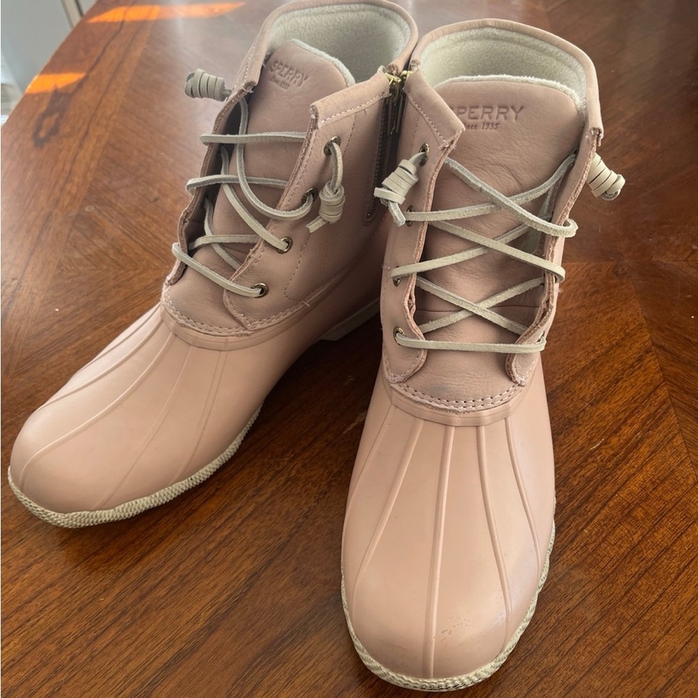 Sperry Women's Pink Duck Boots